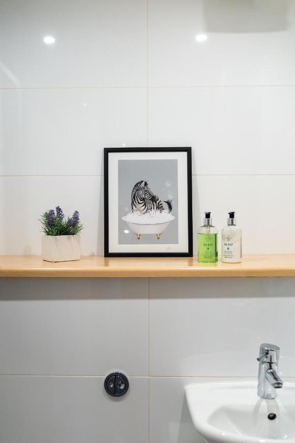 City View - A Stunning 2 Bed Apartment Glasgow Extérieur photo